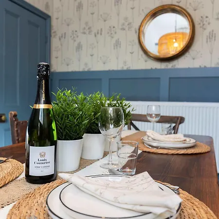 Nellie's Retreat - Luxury 3-bed Pet Friendly In Dom wakacyjny