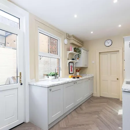 Nellie's Retreat - Luxury 3-bed Pet Friendly In Dom wakacyjny *