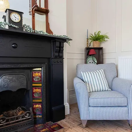 Nellie's Retreat - Luxury 3-bed Pet Friendly In Nyaraló *