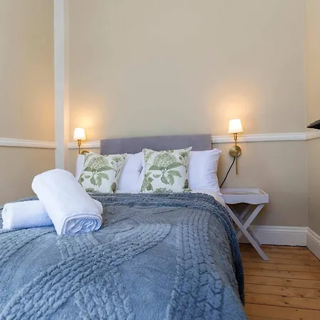 Nellie's Retreat - Luxury 3-bed Pet Friendly In Nyaraló