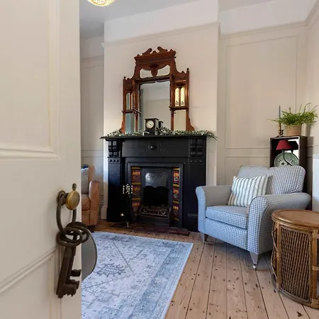 Nellie's Retreat - Luxury 3-bed Pet Friendly In Nyaraló *