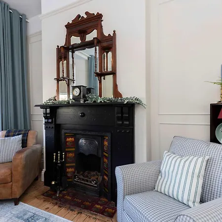 Nellie's Retreat - Luxury 3-bed Pet Friendly In Nyaraló *